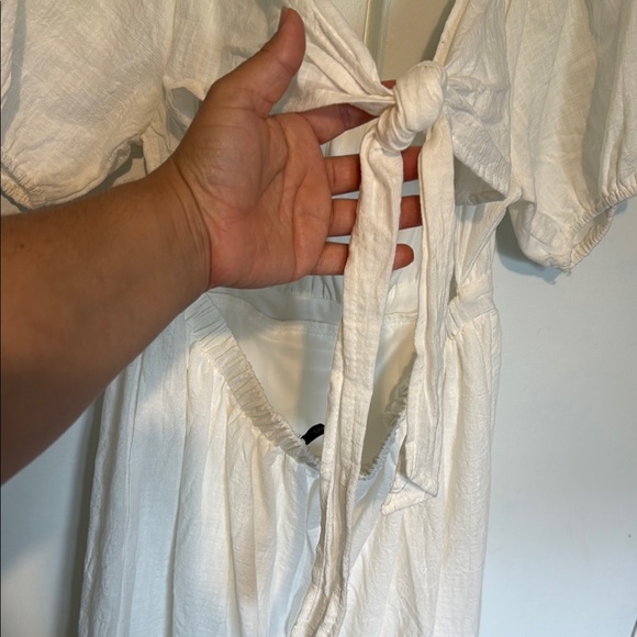 Cream Buttoned Ruffled Mini Sundress - Picture 5 of 10